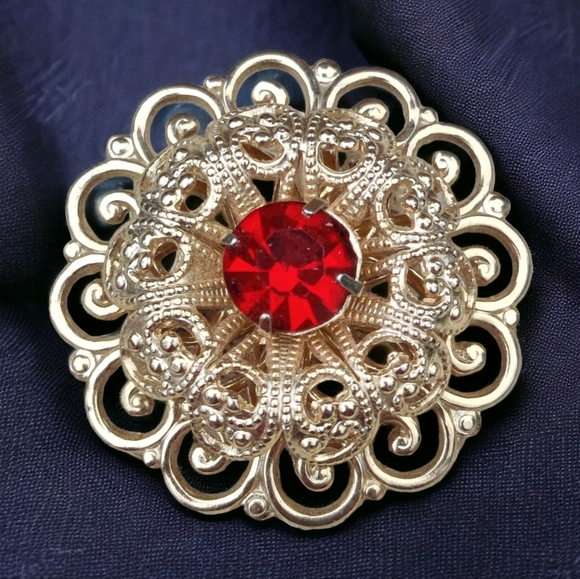 Vintage Jewelry - Vintage Coro pegasus gold filigree garnet crystal pendant/brooch